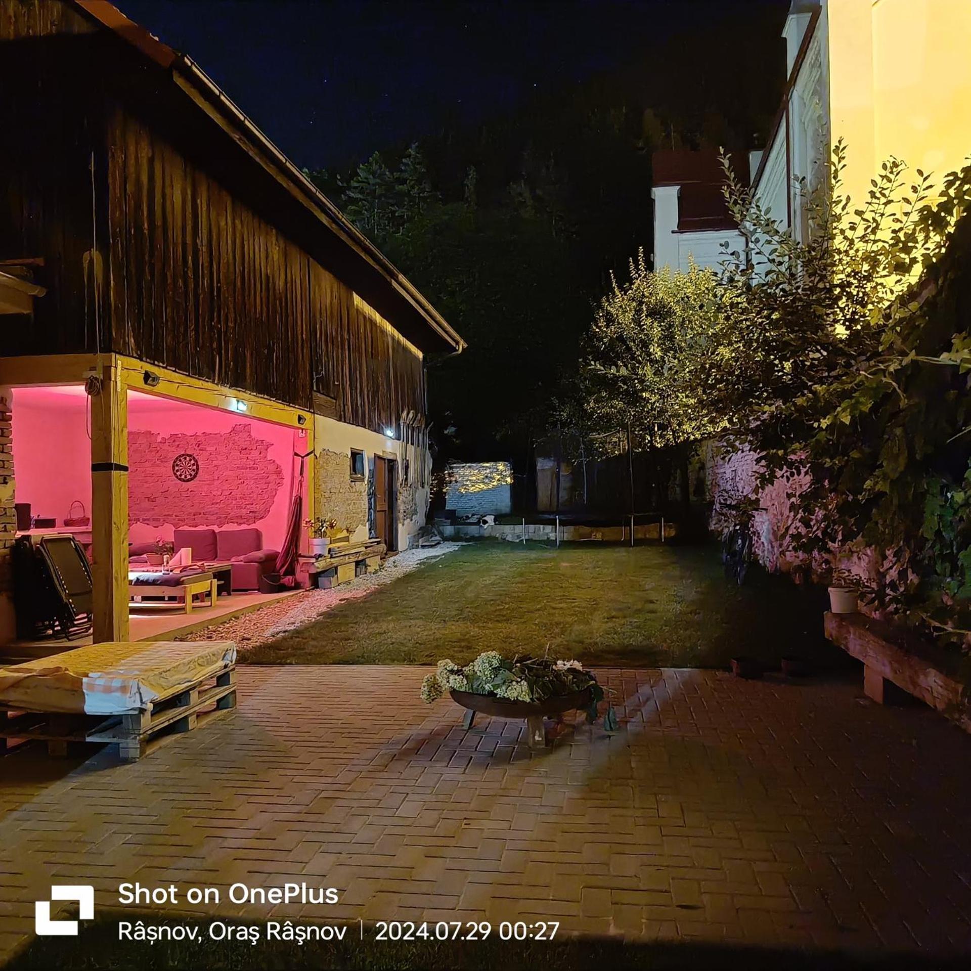 Imperfect House Ξενοδοχείο Rîşnov Εξωτερικό φωτογραφία